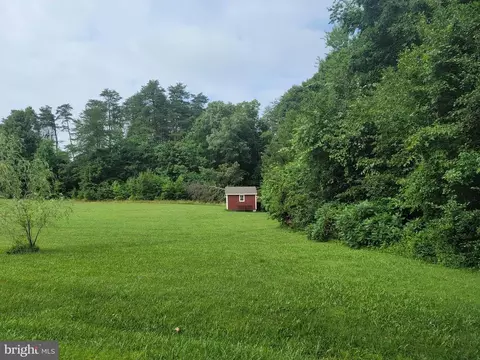 5219 Stewart Rd, Sumerduck, VA 22742 photo 2