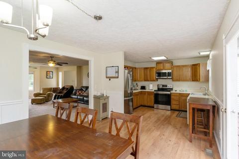 7018 Covingtons Corner Rd, Bealeton, VA 22712 photo 12