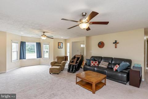 7018 Covingtons Corner Rd, Bealeton, VA 22712 photo 2