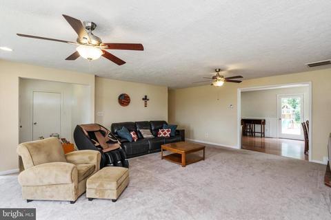 7018 Covingtons Corner Rd, Bealeton, VA 22712 photo 9