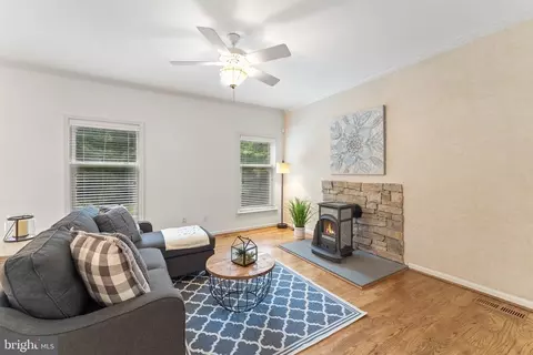 5699 Three Chimneys Dr, Marshall, VA 20115 photo 19