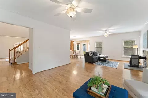 5699 Three Chimneys Dr, Marshall, VA 20115 photo 18