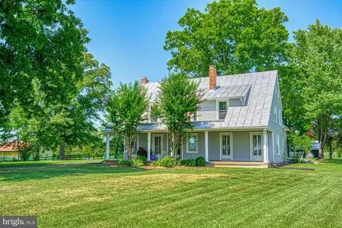 8887 Old Dumfries Rd, Catlett, VA 20119 photo 4