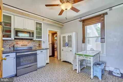 8887 Old Dumfries Rd, Catlett, VA 20119 photo 19