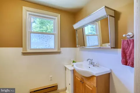 8887 Old Dumfries Rd, Catlett, VA 20119 photo 31