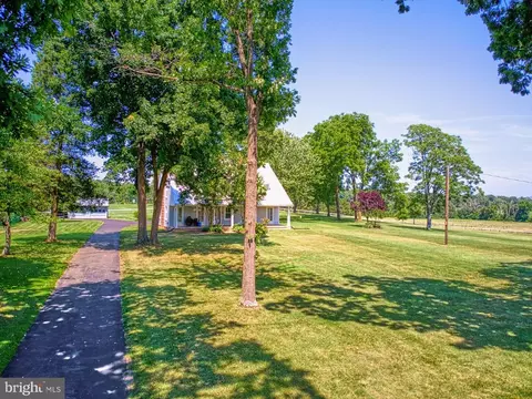 8887 Old Dumfries Rd, Catlett, VA 20119 photo 3