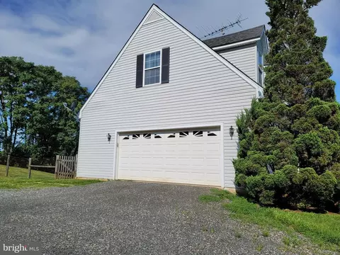 4456 Lakeside Ct, Marshall, VA 20115 photo 10