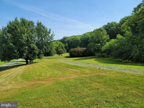 4456 Lakeside Ct, Marshall, VA 20115 photo 8
