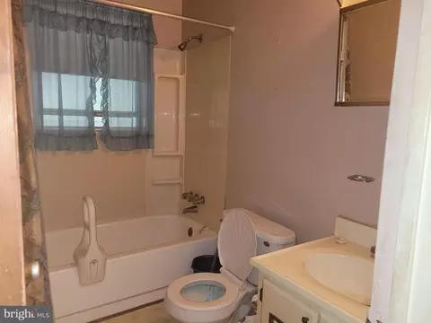 11411 John Marshall Hwy, Markham, VA 22643 photo 14