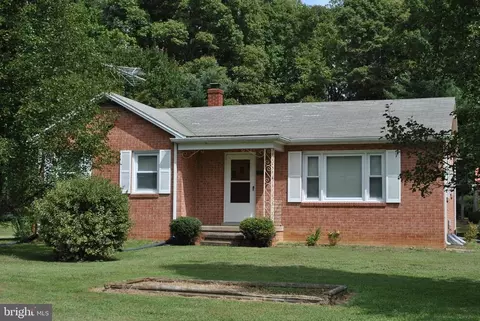 4902 Dumfries, Catlett, VA 20119 photo 1