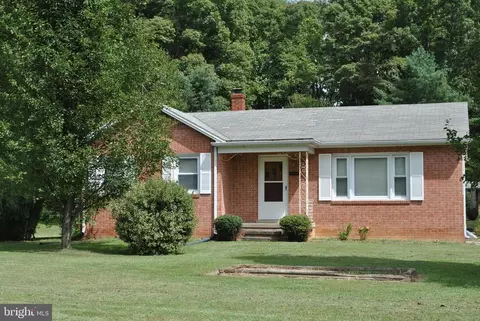 4902 Dumfries, Catlett, VA 20119 photo 3