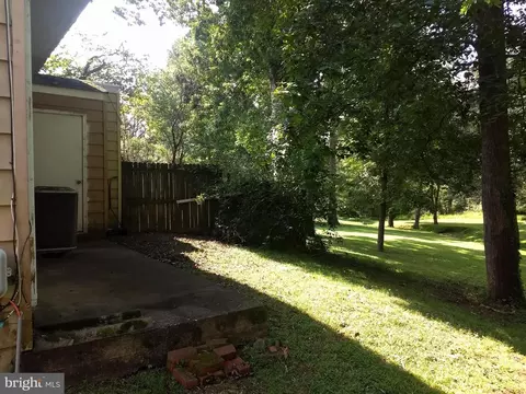 4522 Appledale Ct, Marshall, VA 20115 photo 4