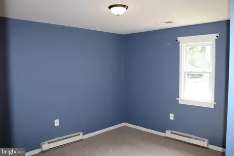 6041 Pilgrims Rest Rd, Broad Run, VA 20137 photo 9