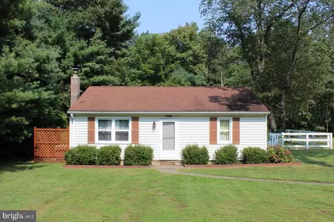 6041 Pilgrims Rest Rd, Broad Run, VA 20137 photo 1