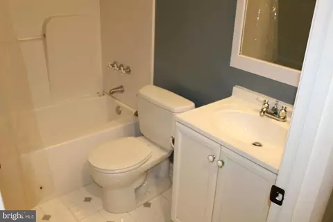 6041 Pilgrims Rest Rd, Broad Run, VA 20137 photo 8