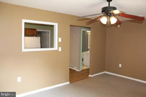 6041 Pilgrims Rest Rd, Broad Run, VA 20137 photo 4