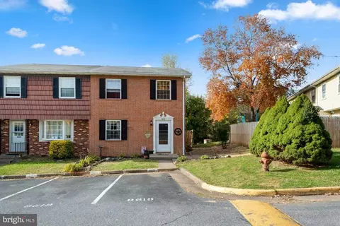 8618 Ashby Ct, Marshall, VA 20115 photo 1