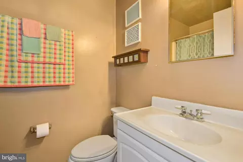 8618 Ashby Ct, Marshall, VA 20115 photo 15