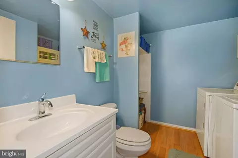 8618 Ashby Ct, Marshall, VA 20115 photo 6