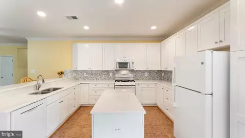 4563 Quail Run Dr, Marshall, VA 20115 photo 8