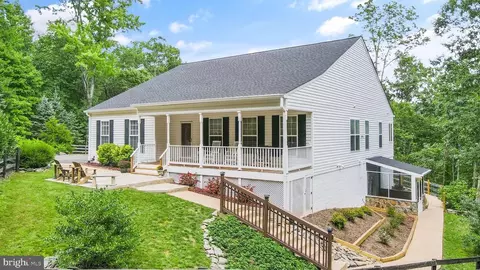 4563 Quail Run Dr, Marshall, VA 20115 photo 1