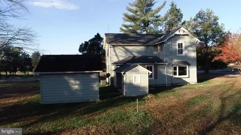 5420 Sumerduck Rd, Sumerduck, VA 22742 photo 3