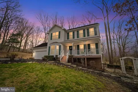 5397 Old Bust Head Rd, Broad Run, VA 20137 photo 4