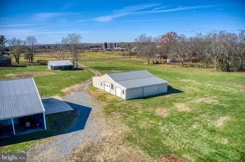 9753 Boteler Rd, Midland, VA 22728 photo 3