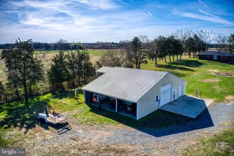 9753 Boteler Rd, Midland, VA 22728 photo 4