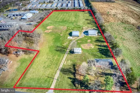 9753 Boteler Rd, Midland, VA 22728 photo 1