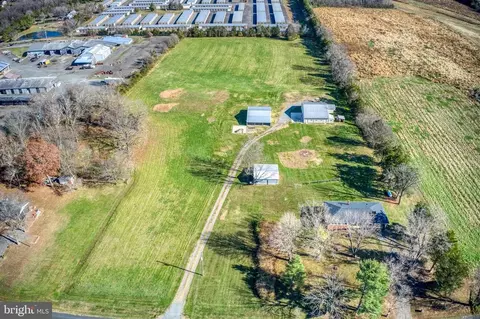 9753 Boteler Rd, Midland, VA 22728 photo 5