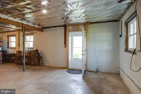 9753 Boteler Rd, Midland, VA 22728 photo 32