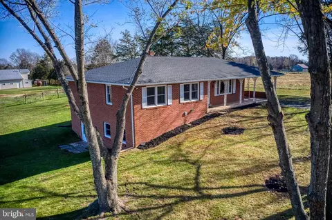9753 Boteler Rd, Midland, VA 22728 photo 12