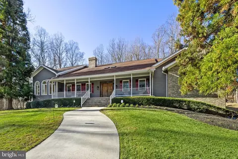 5862 Woodberry Ct, Warrenton, VA 20187