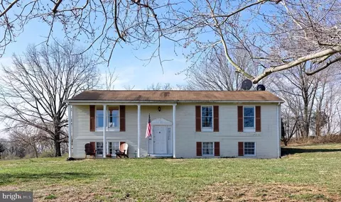 10565 Edmonds Ln, Delaplane, VA 20144 photo 2