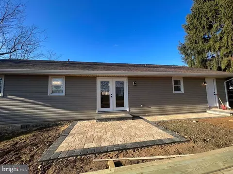 4291 Moseby St, Marshall, VA 20115 photo 2