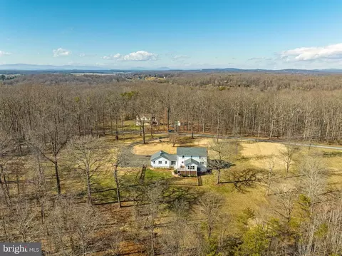 8231 Diamond Hill Rd, Warrenton, VA 20186