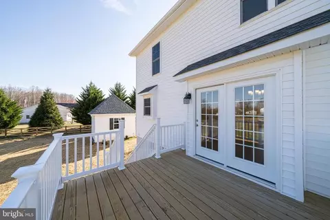 7093 Leeds Mnr, Marshall, VA 20115 photo 32