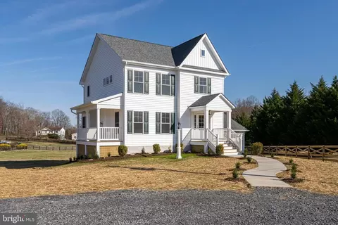 7093 Leeds Mnr, Marshall, VA 20115 photo 2