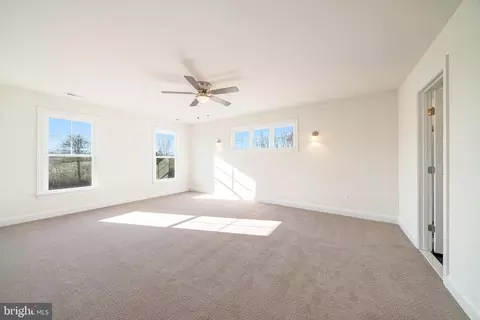 7093 Leeds Mnr, Marshall, VA 20115 photo 24