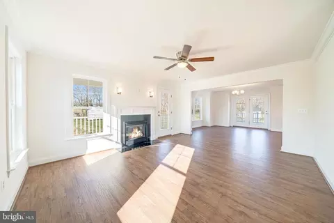 7093 Leeds Mnr, Marshall, VA 20115 photo 18