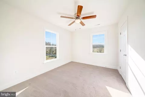 7093 Leeds Mnr, Marshall, VA 20115 photo 29