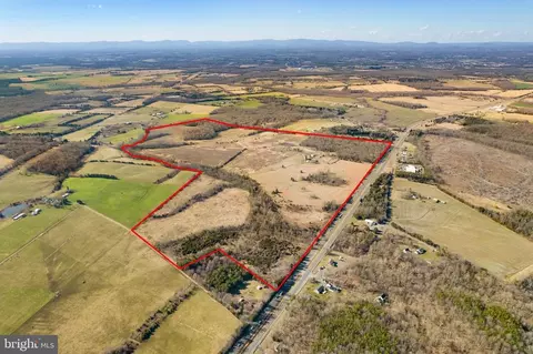 12394 Marsh Rd, Bealeton, VA