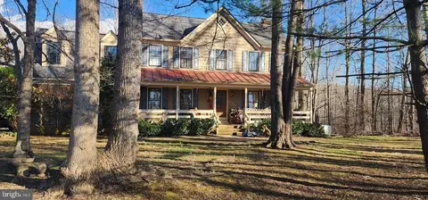 6403 Enon School Rd, Marshall, VA 20115
