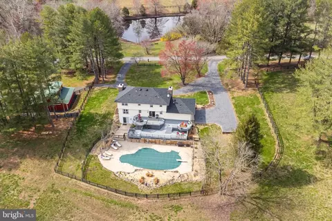 7945 Citation Dr, Marshall, VA 20115 photo 59