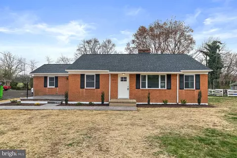 8453 Renalds Ave, Marshall, VA 20115 photo 2