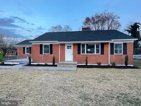 8453 Renalds Ave, Marshall, VA 20115 photo 1