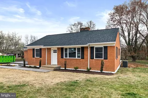 8453 Renalds Ave, Marshall, VA 20115 photo 3