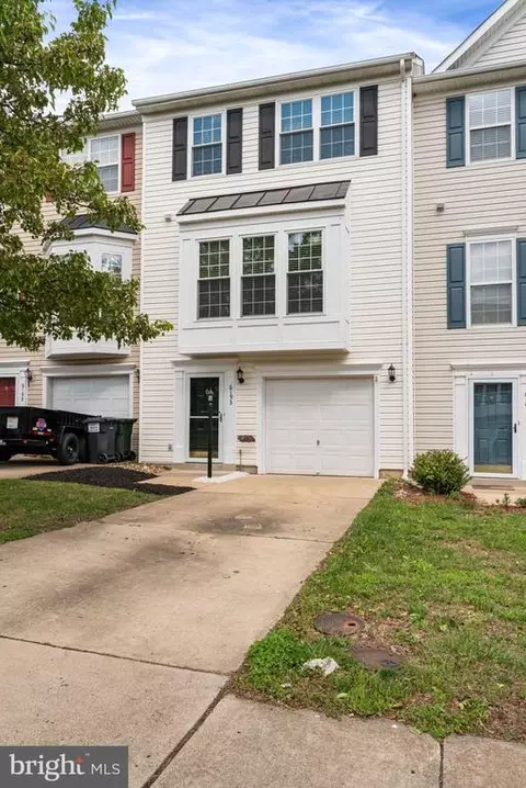 6193 Newton Ln, Bealeton, VA 22712