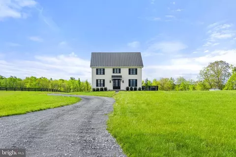 2850 Chattins Run Ln, Delaplane, VA 20144